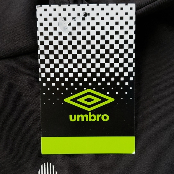 NWT UMBRO BLK SZ LG (12/14) BOYS SHORT SLEEVE T - Picture 3 of 5